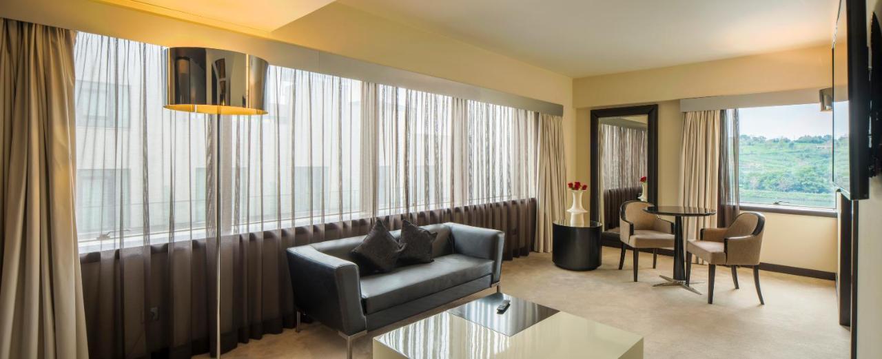 Nh Coimbra Dona Ines Otel Dış mekan fotoğraf