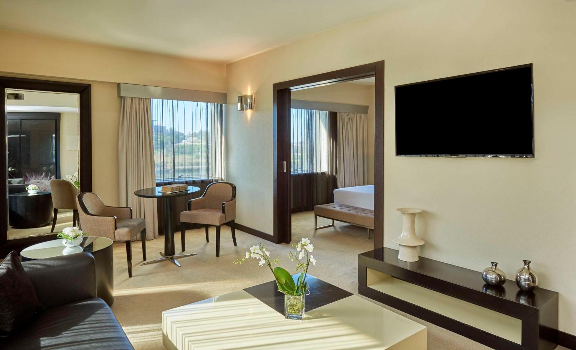 Nh Coimbra Dona Ines Otel Dış mekan fotoğraf